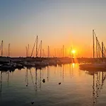 Terrace-On-Sea-Holiday Made Simple! Sleeps 4